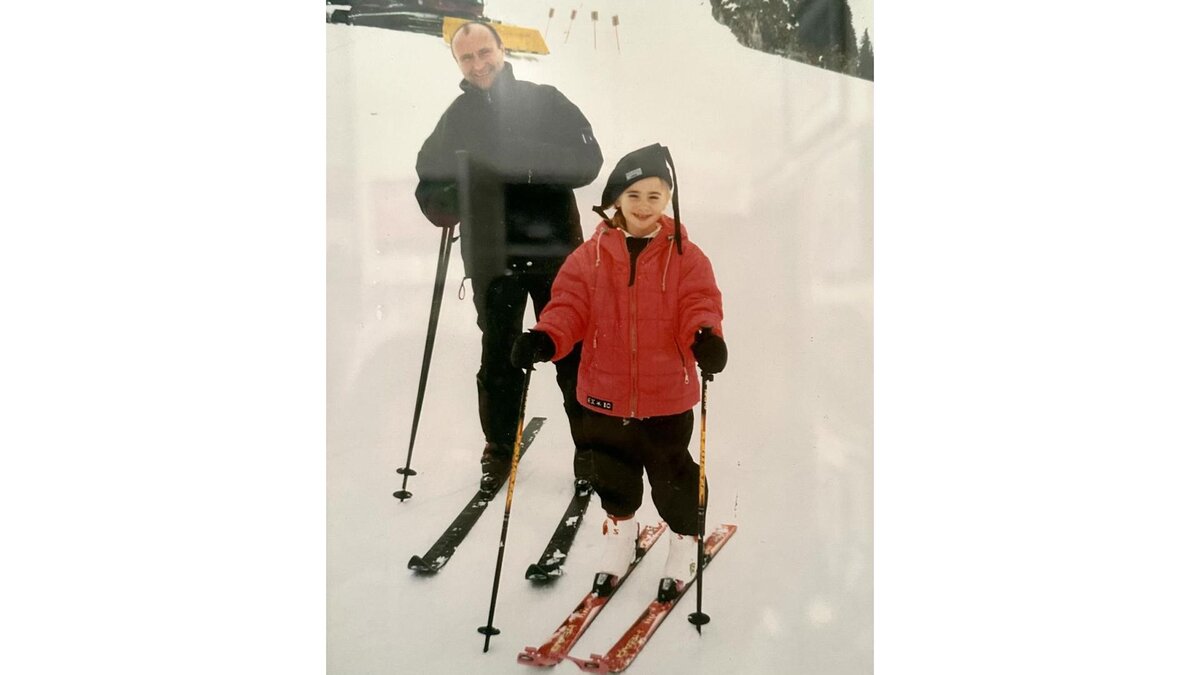 lilyjcollins / Instagram (входит в корпорацию Meta, признана экстремистской и запрещена в России)📷Лили Коллинз со своим отцом музыкантом Филом Коллинзом. Личный архив актрисы