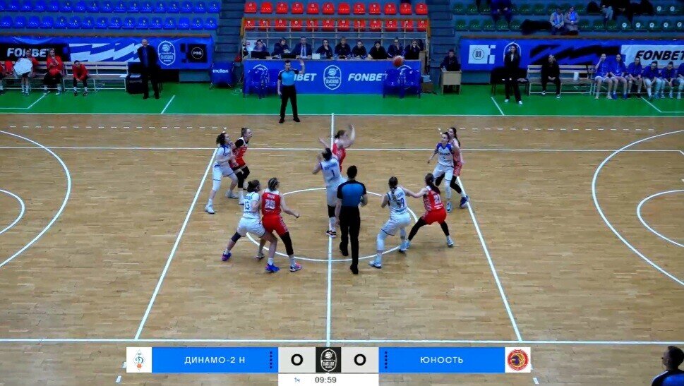 В самом начале воскресной игры с  новосибирским «Динамо-2»