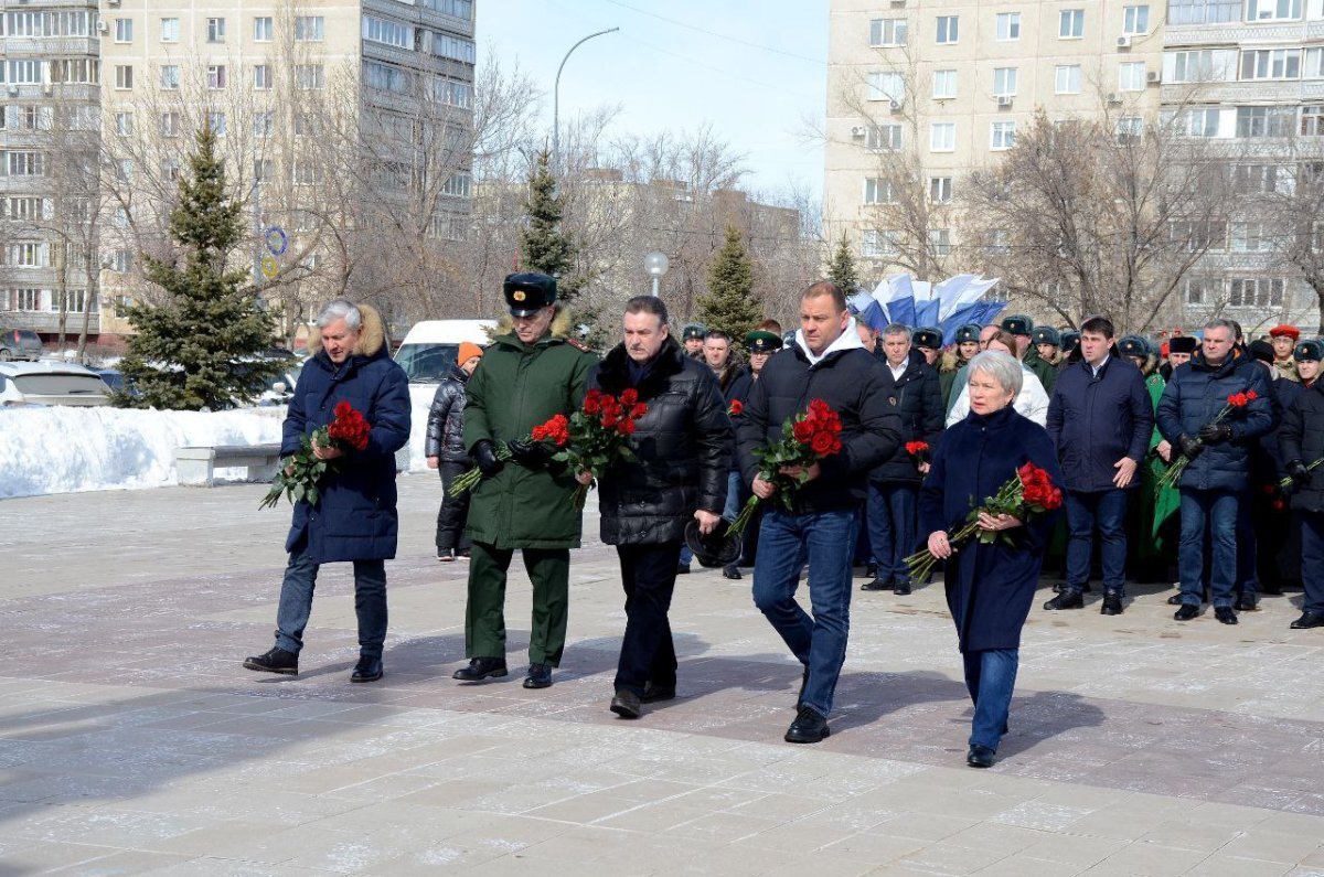    В Оренбурге почтили память Героя России Александра Прохоренко