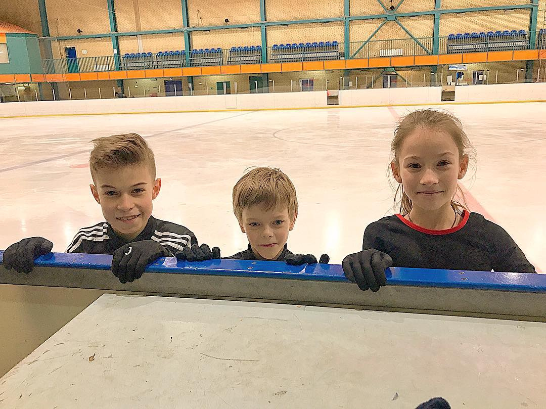 Какой милый кадр. Даниил Самсонов, Арсений Федотов и Софья Акатьева