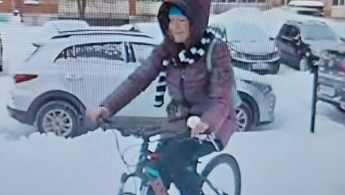     В Ижевске задержали женщину, которая подозревается в серии краж велосипедов из подъездов многоэтажек.