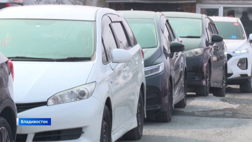 220 тысяч машин ввезли в Приморье в прошлом году по данным таможенной службы