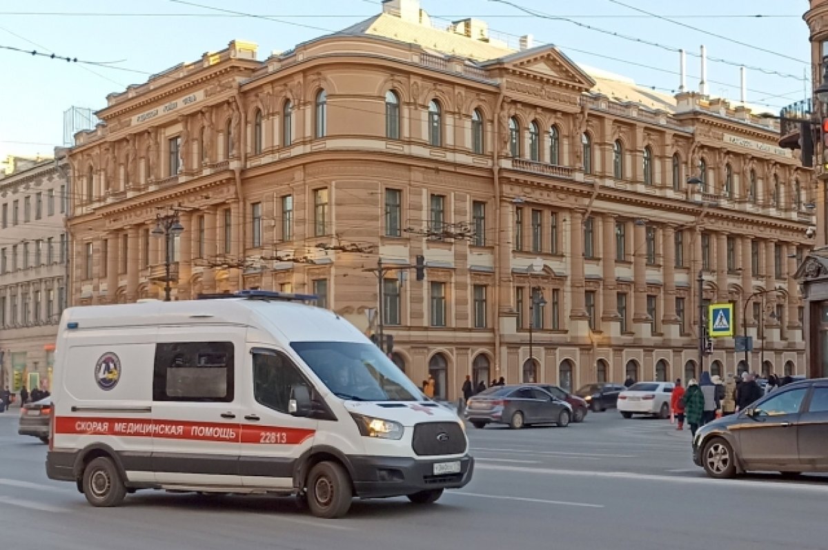 Врачи спасают двухмесячного младенца после обрезания на дому в Петербурге |  АиФ – Санкт-Петербург | Дзен