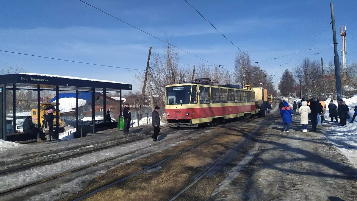     Сегодня, 18 марта, в Ижевске с 10.40 по техническим причинам не идут трамваи 5,10 и 12 маршрутов по улице Халтурина.