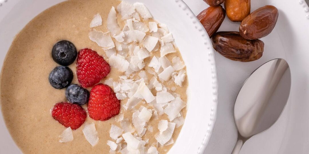 Почему нельзя пить кофе натощак и что нужно есть на завтрак