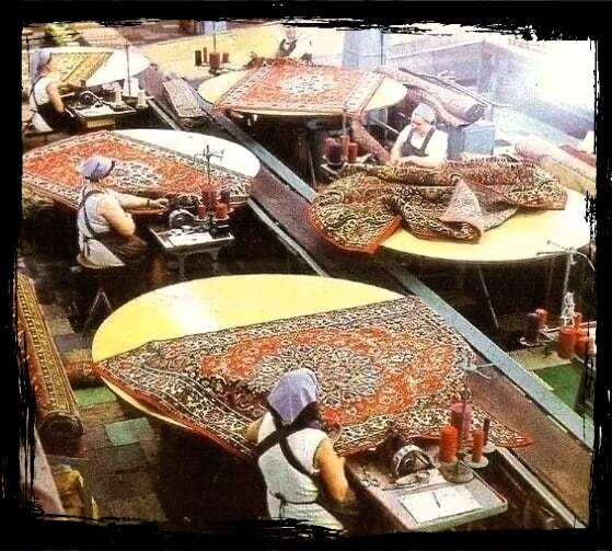 Приветствую вас, друзья!  Сегодня у меня для вас особенная фотоподборка - целых 24 снимков, наполненных духом прошлого, времен Советского Союза.-22