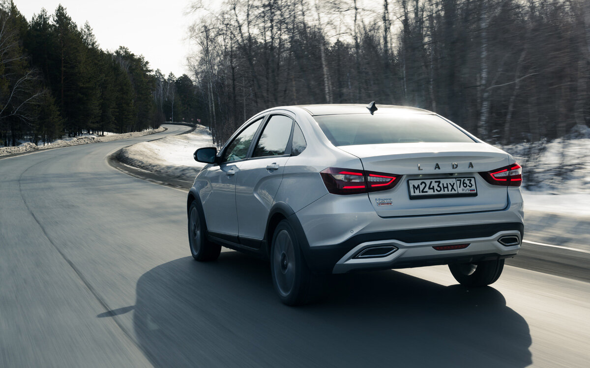 Первый тест-драйв Lada Vesta с автоматической коробкой. 3 главных отличия |  РБК Autonews | Дзен