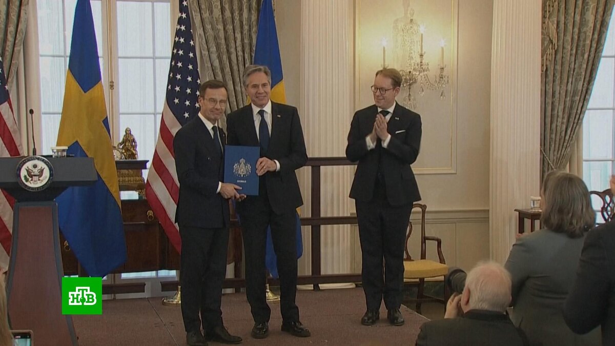    Швеция официально вступила в НАТО