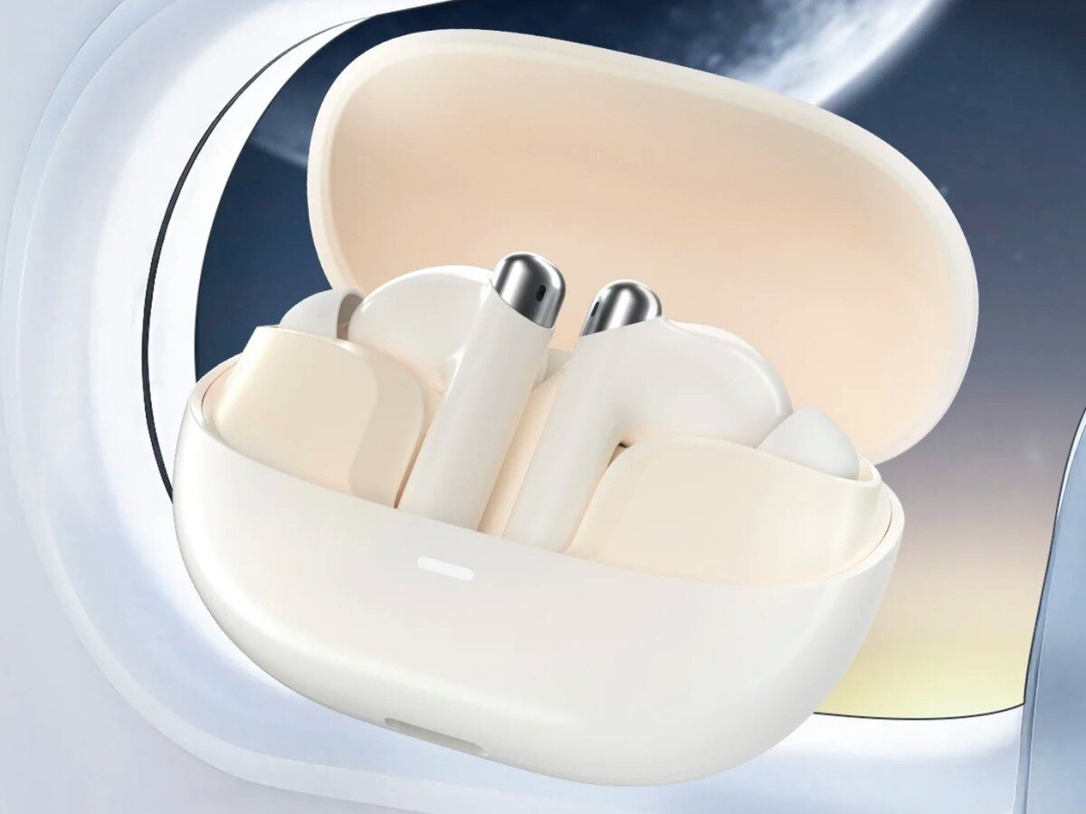    Tronsmart Sounfii R4 с 28 часами работы можно купить за 2,5 тысячи рублей