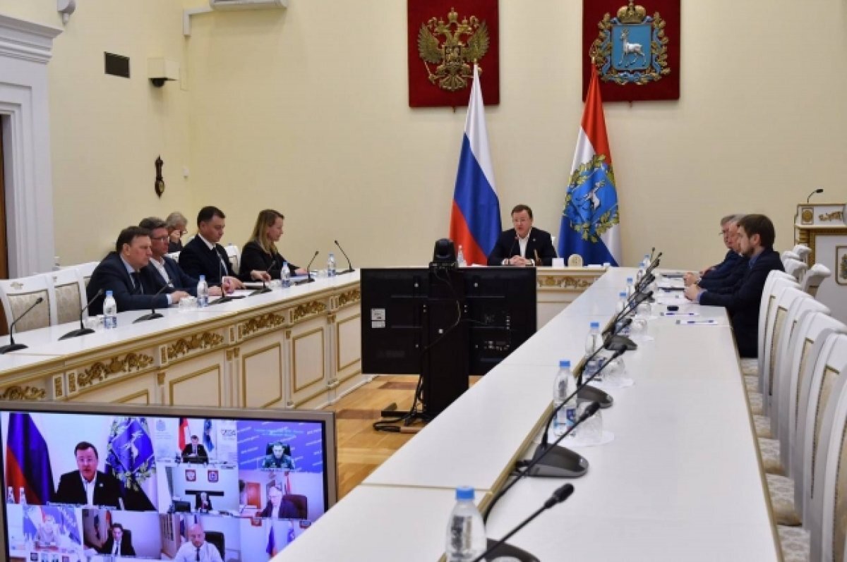    Азаров поблагодарил самарцев за активность на выборах Президента России