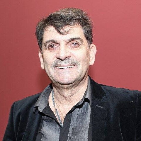     Владимир Вишневский отметит День смеха «Квартирником во дворце»