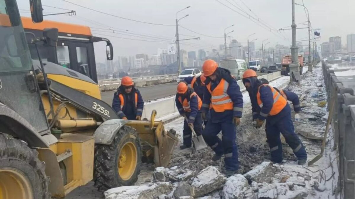 В Новосибирске ускорили ремонт Октябрьского моста после возмущения  Клемешова | Atas.info | Дзен