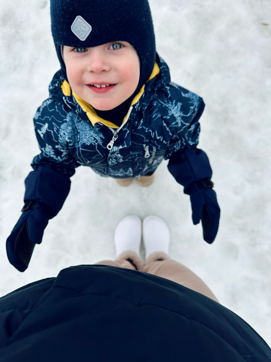 Главный кайф: хожу за ним по лужам и не парюсь!