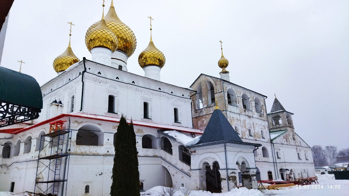 Открываем Углич: прогулка к Угличской ГЭС по Спасской улице, сохранившей  дух старины | Почитаем, посмотрим, поохаем | Дзен