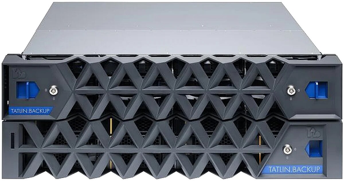 YADRO TATLIN.BACKUP.M вид спереди с полкой расширения 3D
