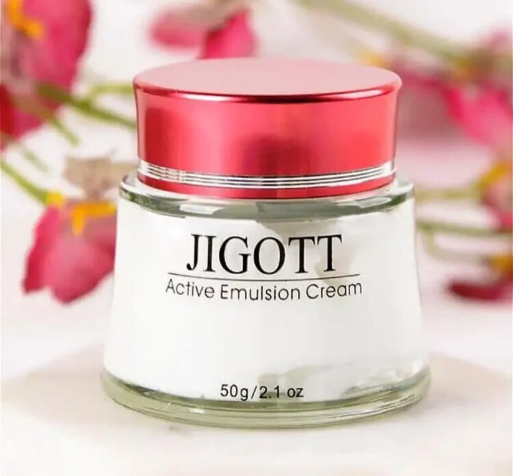 антивозрастная косметика. лучший крем для век. лореаль париж тональный мусс. косметический крем. увлажняющий крем для жирной кожи лица.