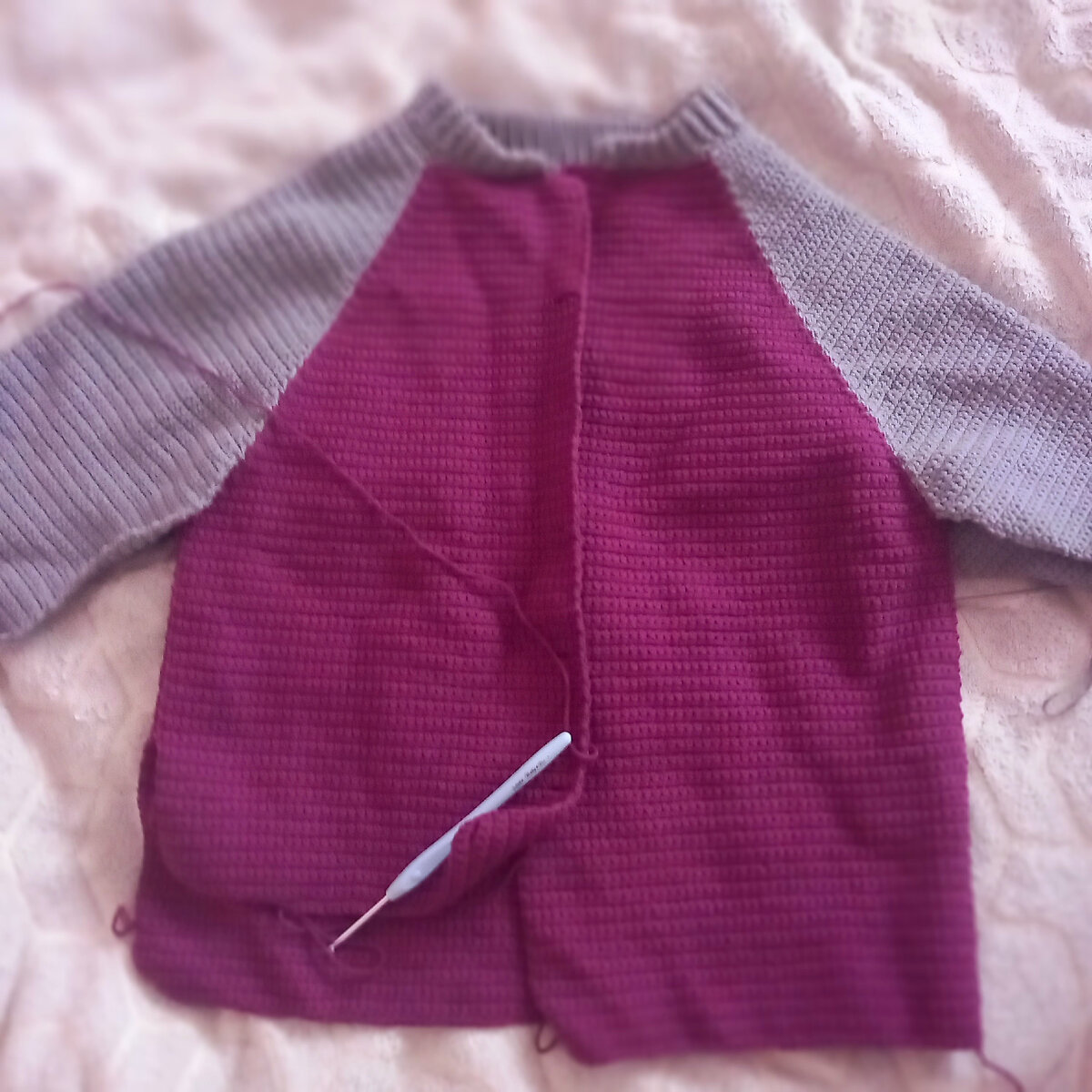 Этому бомберу уже 6 лет... Так и лежал в пакете, скомканный...