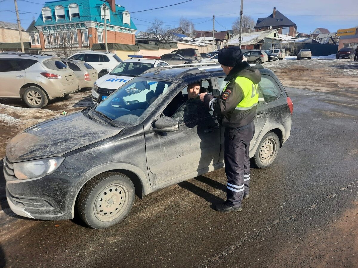 Верховный суд пояснил, почему нельзя лишить прав водителя, который выехал  на встречную полосу в нарушении ПДД, чтобы избежать ДТП | Автоюрист. Всё о  ДПС. | Дзен