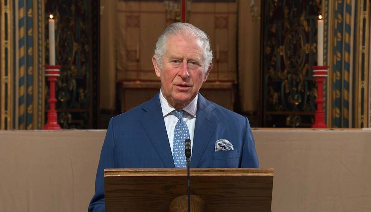 Скриншот из видео YouTube-канала The Royal Family 