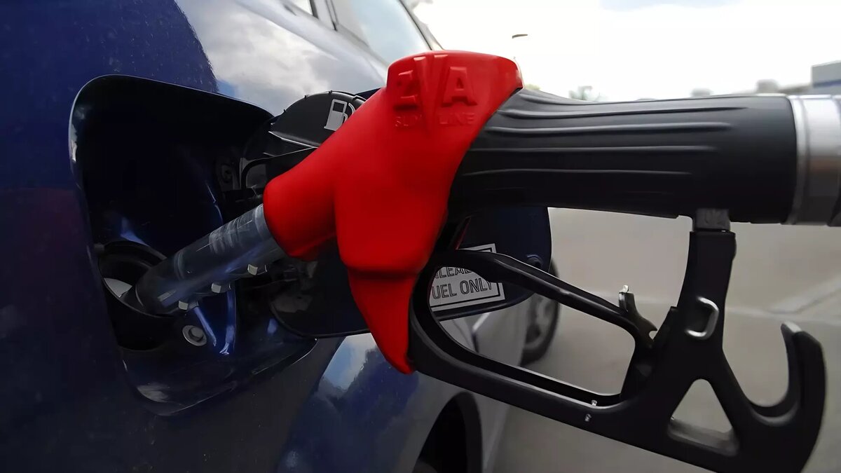     С 1 апреля в Узбекистане вырастет акциз на производство нефтепродуктов, а вслед за ним — и отпускные цены на топливо