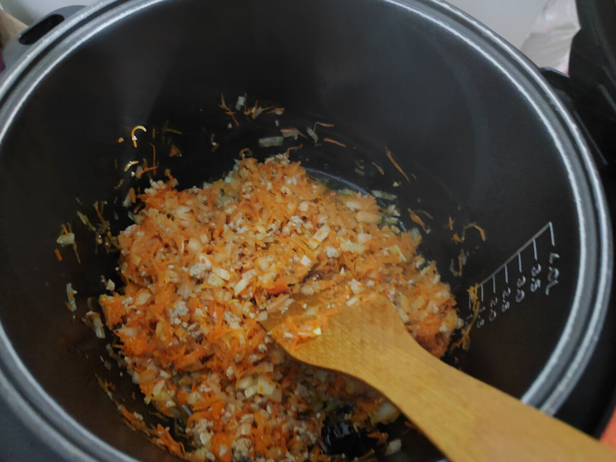 Фарш с овощами.
