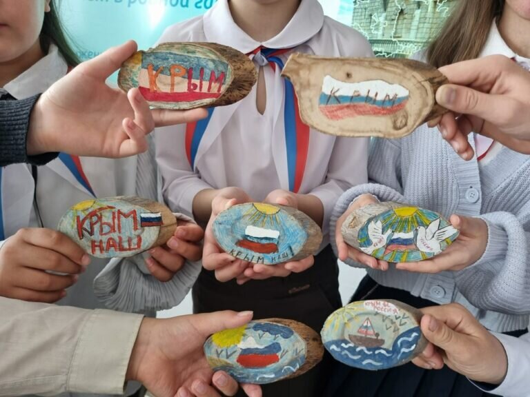    «Разговоры о важном». Оренбургским школьникам рассказали о событиях «русской весны» Кристина Просвиркина