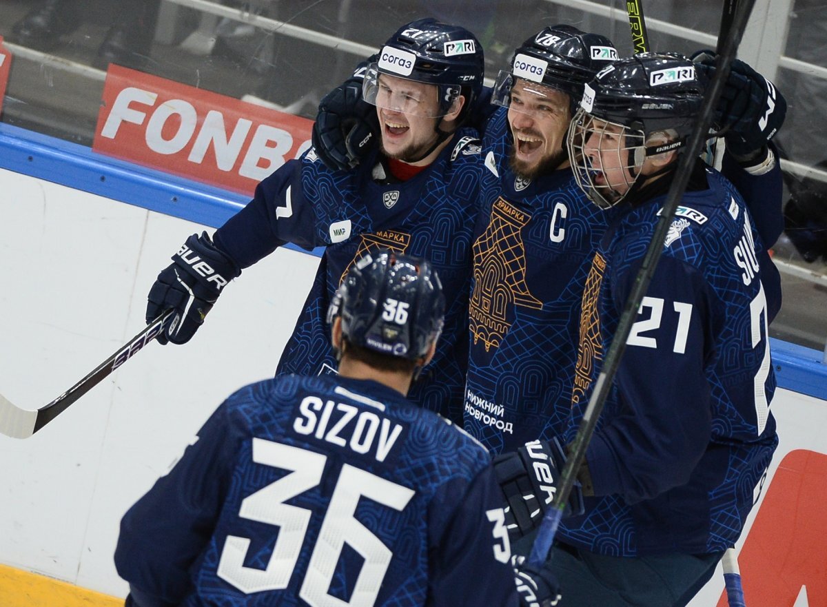    Нижегородское «Торпедо» заключило контракт с хоккеистом Ворониным