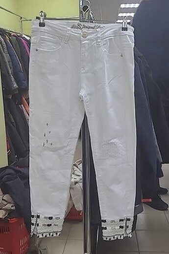 Джинсовые бриджи от desigual, размер 28 (44), цена 300 рублей