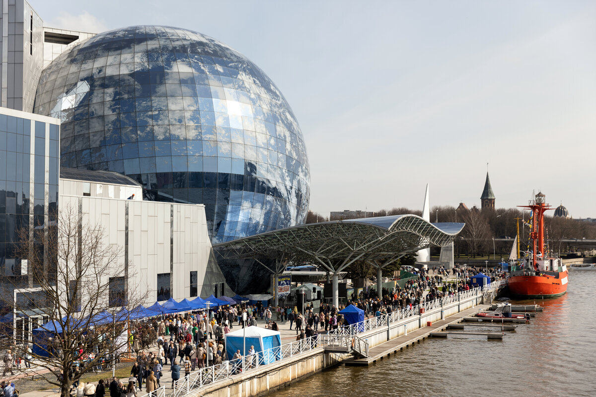 эпиграф про церковь. канал интересные путешествия калининград. текст лучший город земли текст. брат мем. кто никогда не бывал в калининграде.