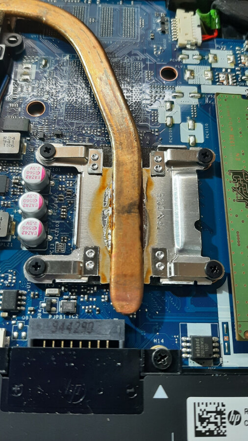 Тепловая трубка со следами пайки