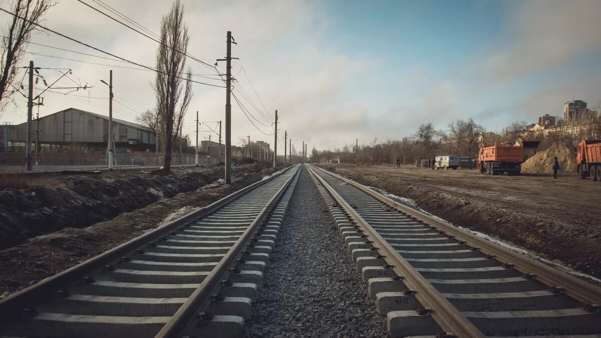     Железная дорога от Ростова-на-Дону до Мариуполя и Донецка восстановлена, сообщил президент Владимир Путин.