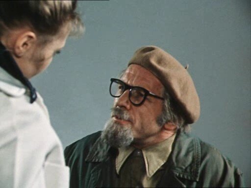 "По семейным обстоятельствам" (1977)