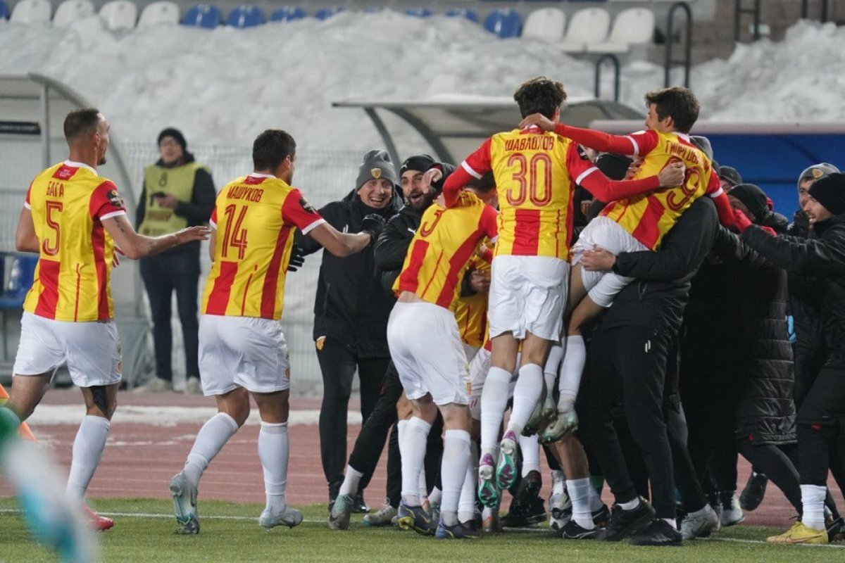    Владикавказские «барсы» не забили «Тюмени» два пенальти, но победили