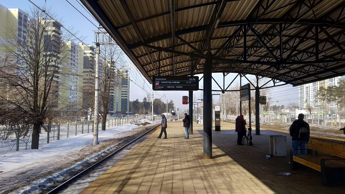 Пл. Фабричная в городе Раменское (вид в сторону пл. Есенинская) в марте 2024 года, фото автора