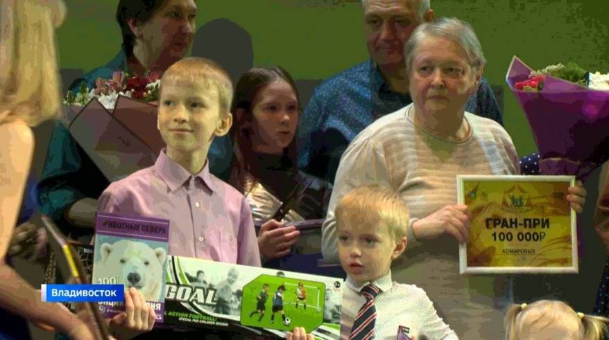 30 семей играют очно в Приморском театре кукол.