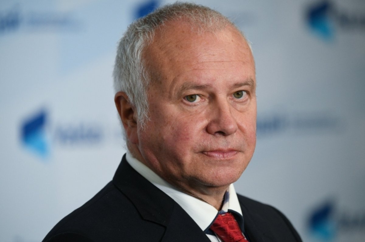    Политолог Александр Рар.