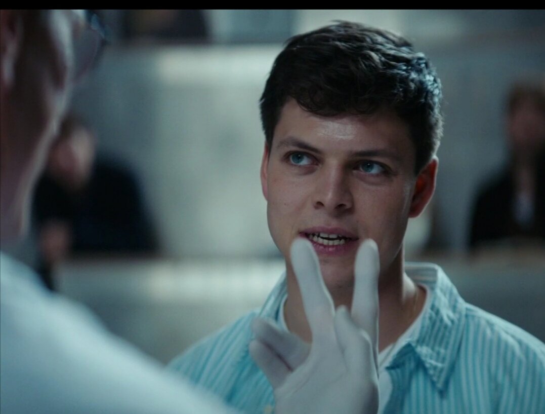 Кадр из фильма "Ночной сторож: Демоны передаются по наследству".