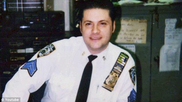 Ральф Сарчи во время службы в полиции