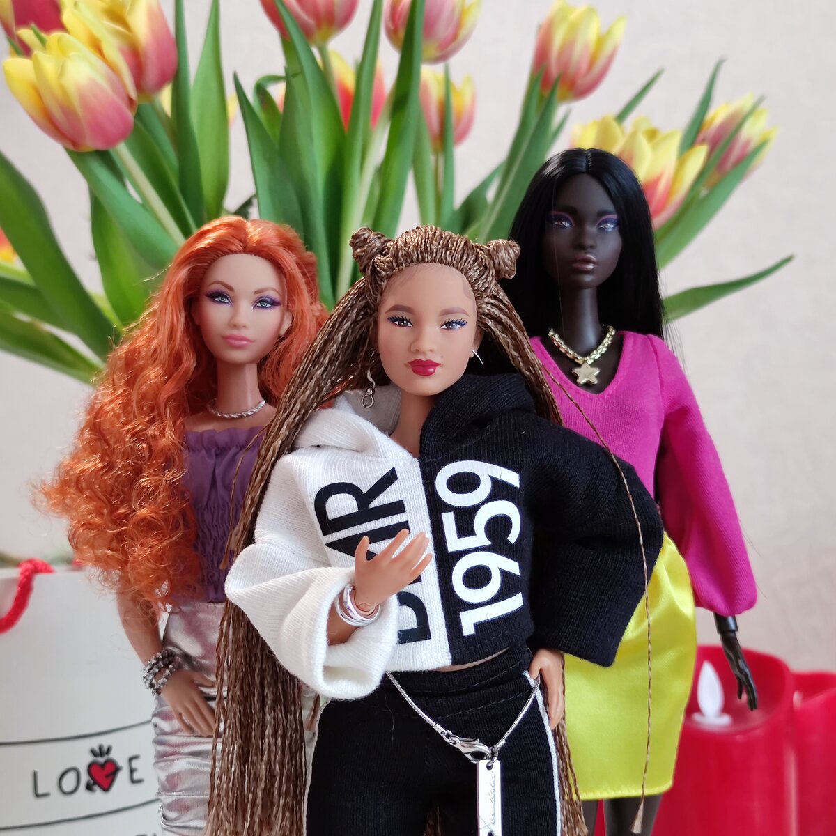 Хайди (Looks #11), Мбили BMR1959 на теле танцовщицы и Симона (Looks #10)