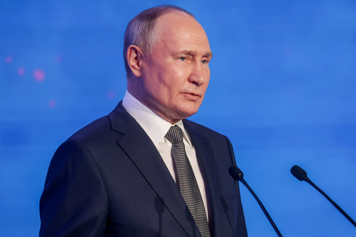 Путин поздравил россиян с праздником десятилетия воссоединения с Крымом.  Фото: Фото: ФедералПресс / Максим Григорьев