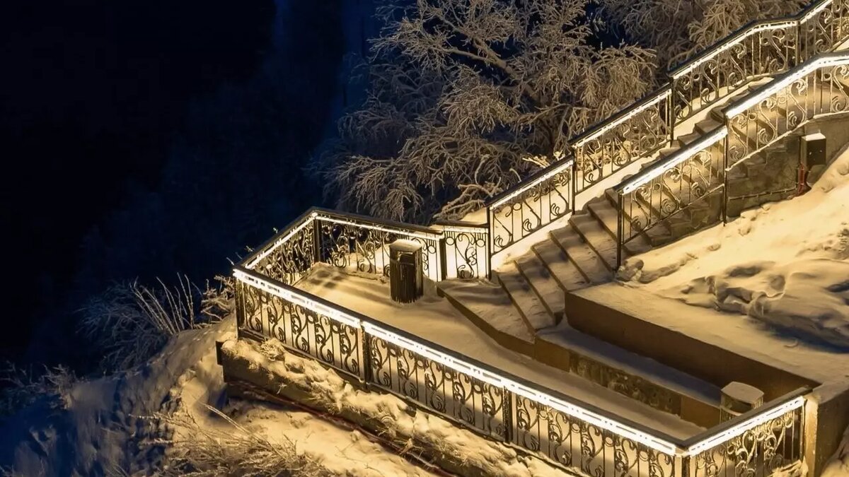     Смотровая «Царь-рыба» вошла в топ-10 самых романтичных мест России.