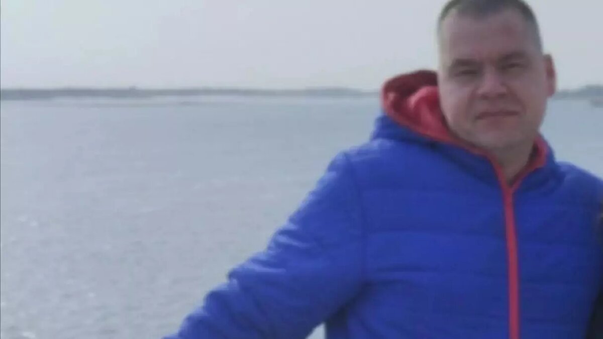     Волгоградцев просят помочь в поисках пропавшего 42-летнего рязанца Дмитрия Клепикова. Мужчина внезапно пропал после того, как вышел из дома родственников в Волжском 15 марта.