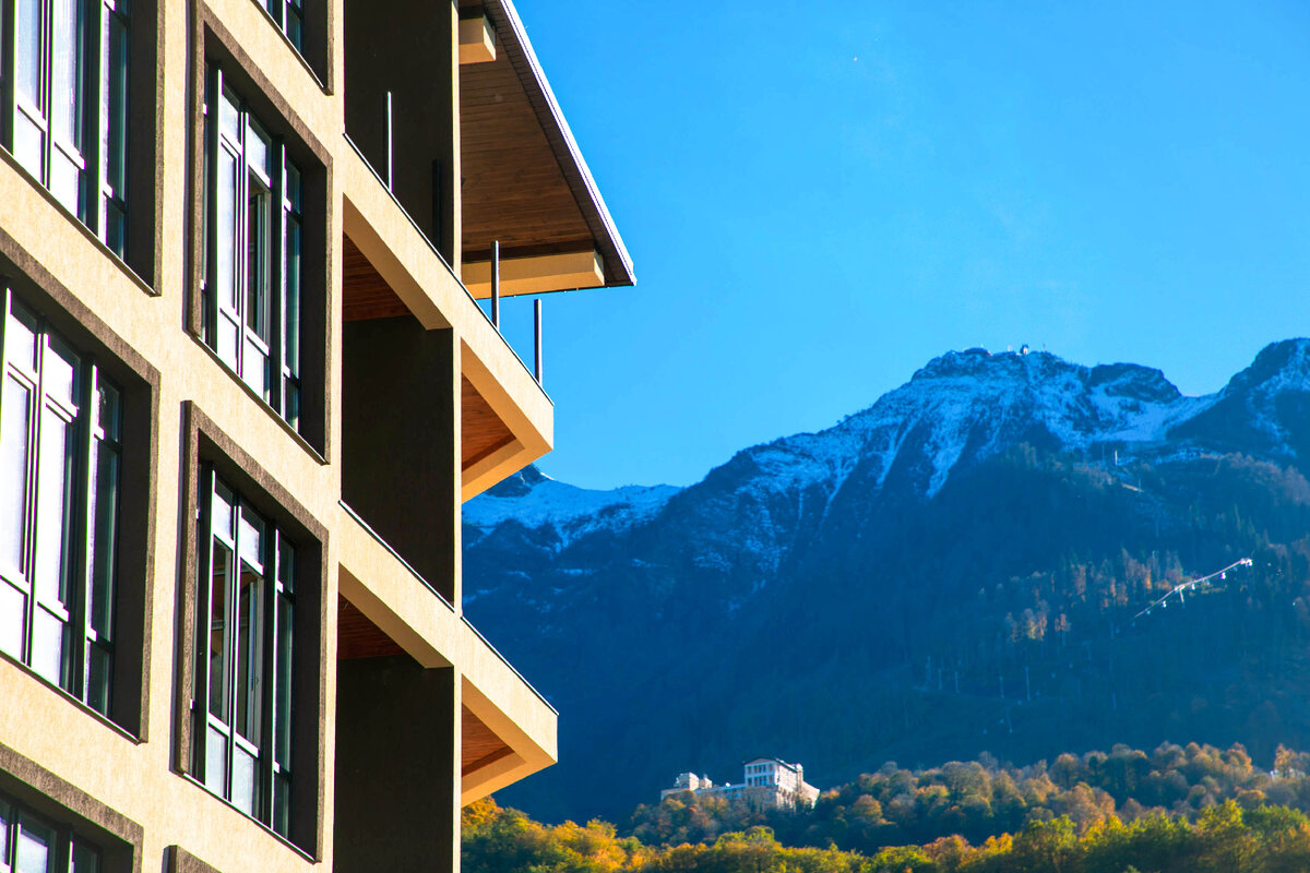 Вид на горы Красной поляны