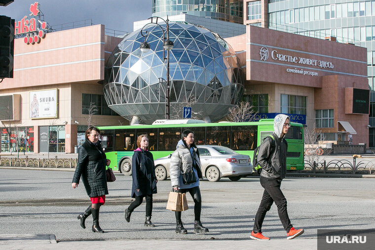   Ресторан располагался в стеклянном шаре