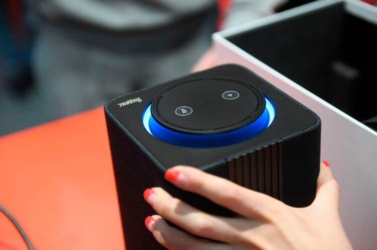    Яндекс Станции тоже имеют встроенный Яндекс Модуль, но не все