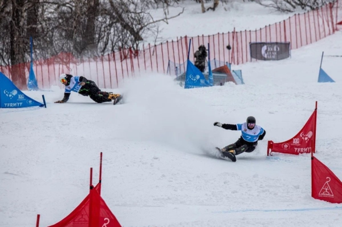    Красноярские сноубордисты Логинов и Каримова стали чемпионами России