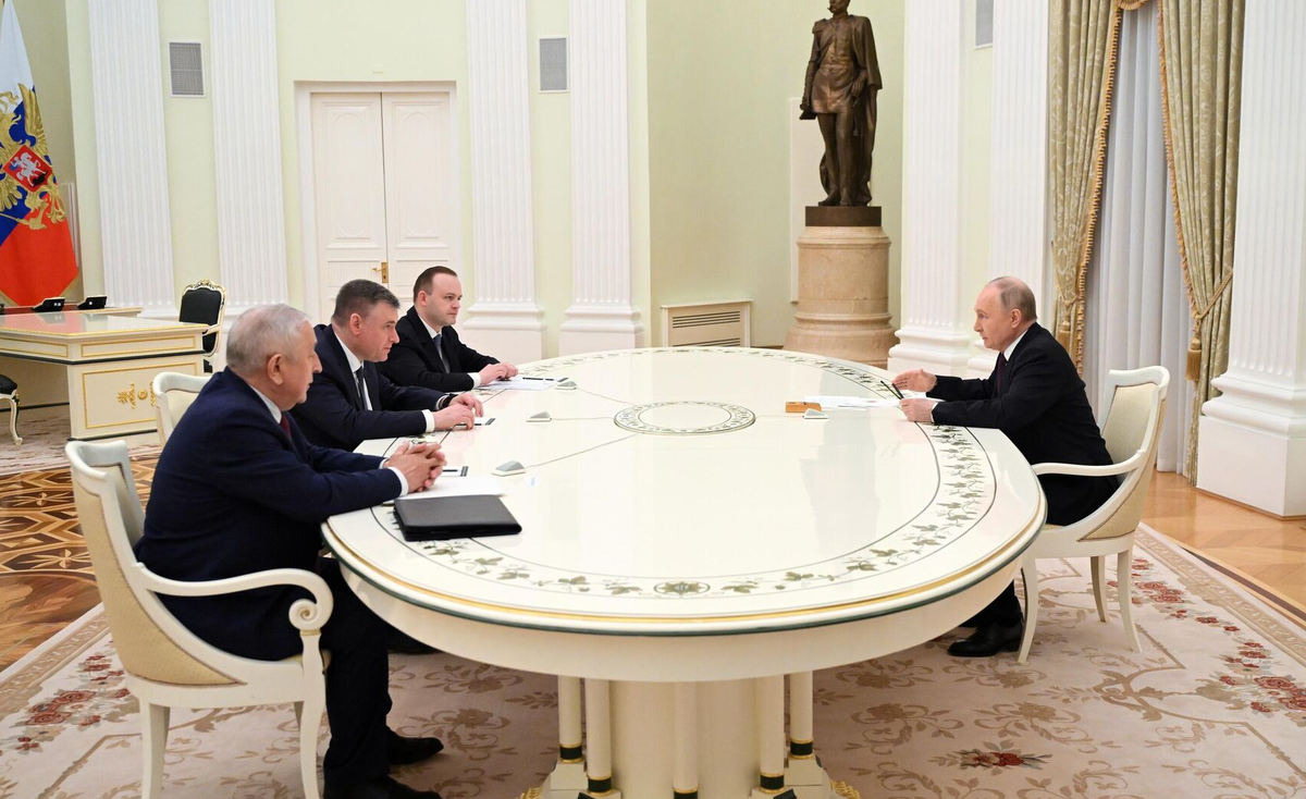 Встреча президента с экс-соперниками