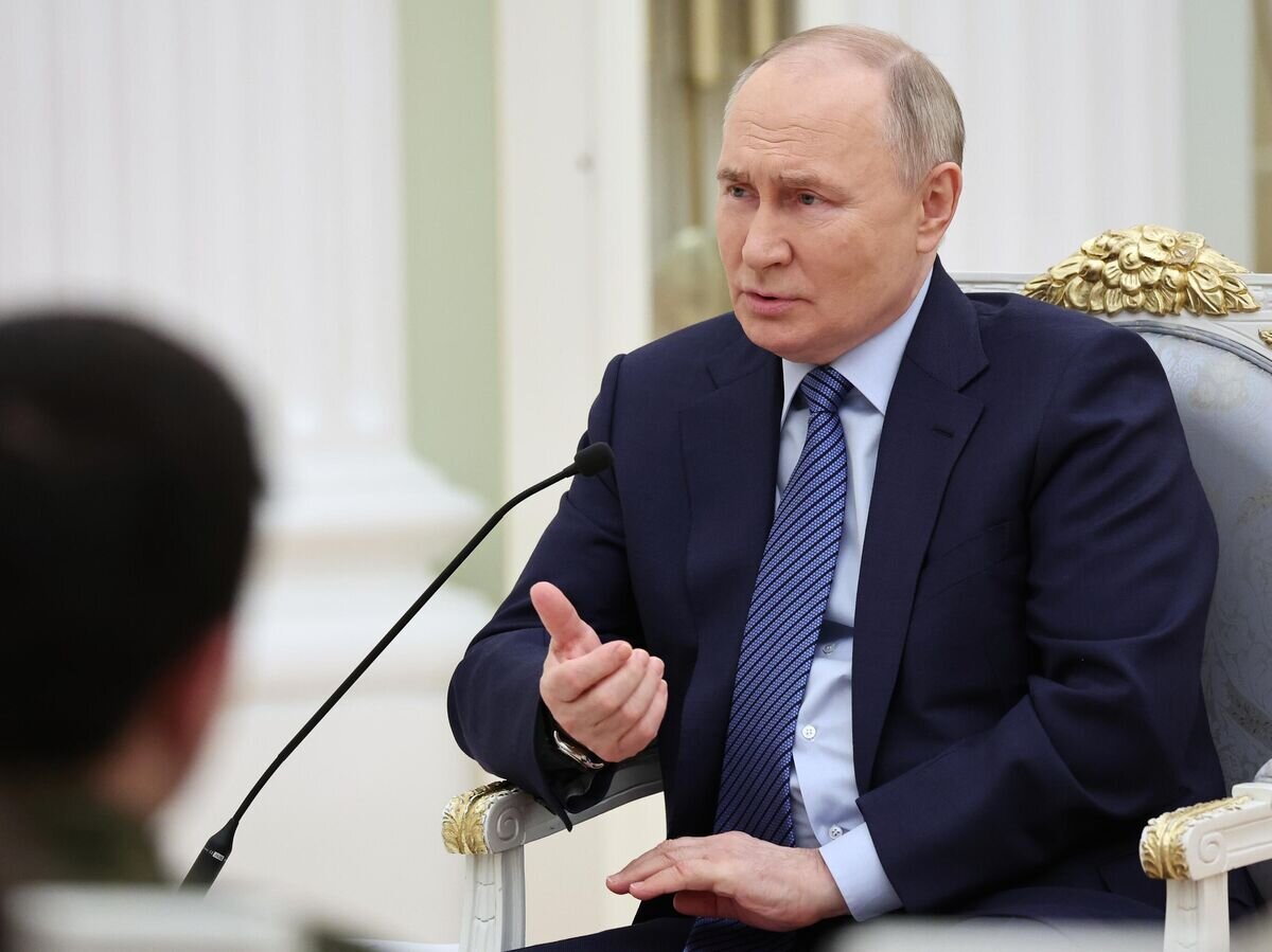    Президент РФ В. Путин © РИА Новости . POOL/Сергей Савостьянов