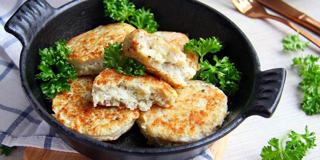 Постные рыбные котлеты «Монастырские» — до того вкусные, что и вне поста готовлю постоянно. И возни мало и сытно