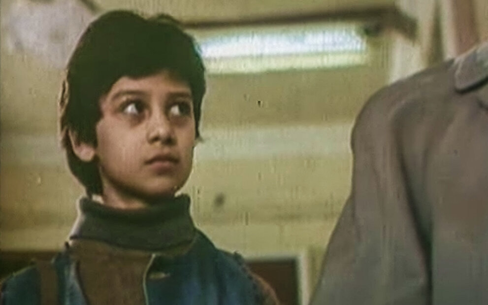 юная Равшана Куркова в фильме "Тайна папоротников"